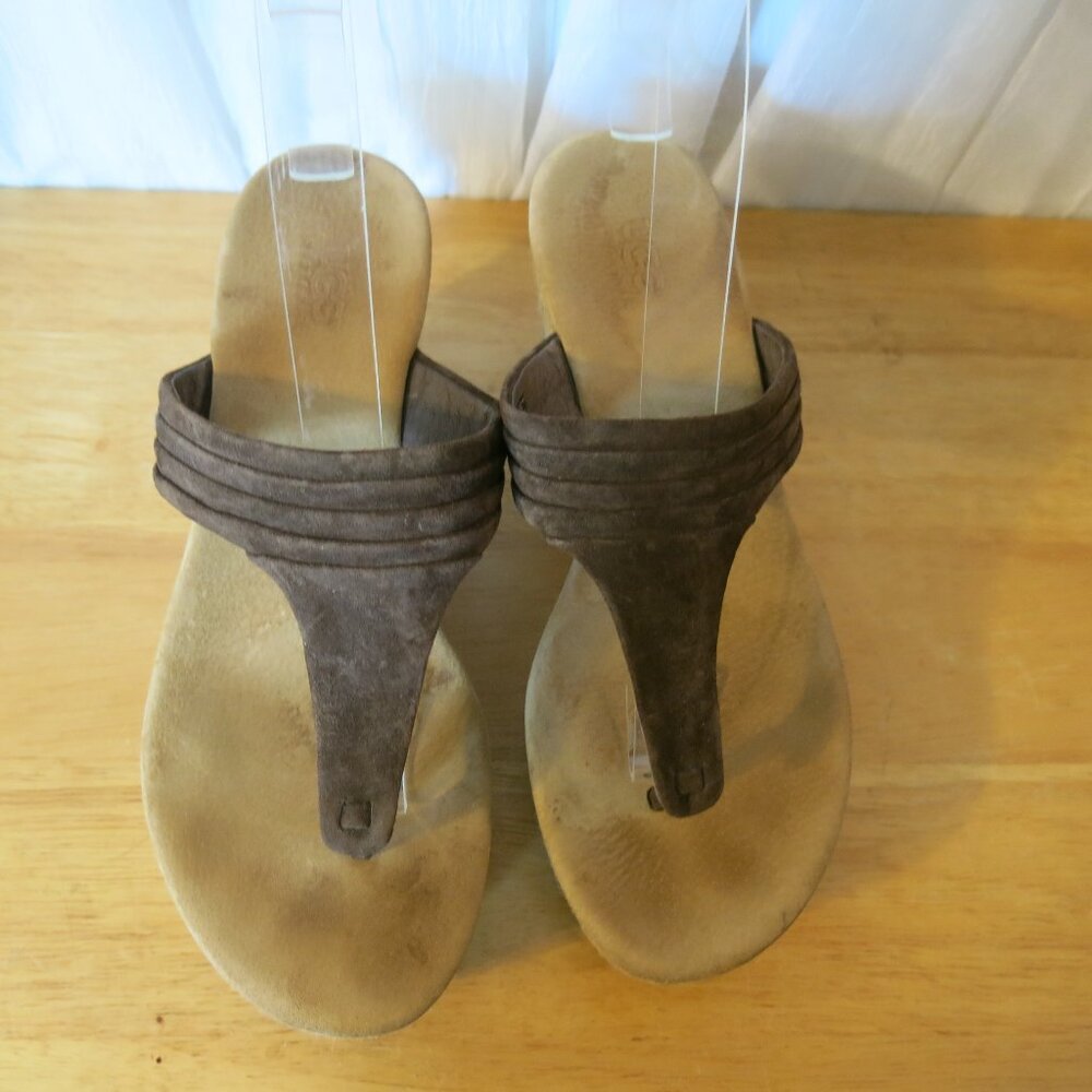 Ugg Sandals Zamora Suede Brown